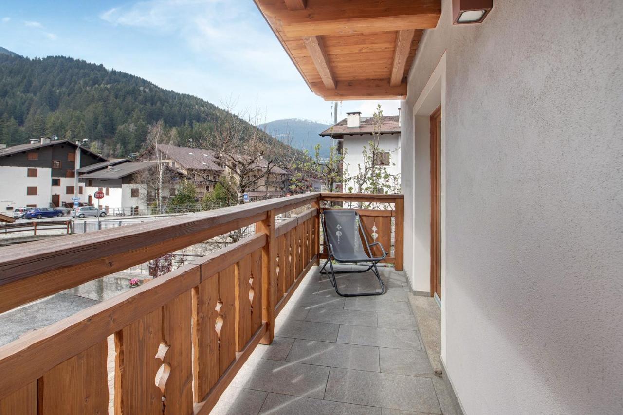 Casa Al Rin Ski Bike And Wellness イゾラッチャ エクステリア 写真